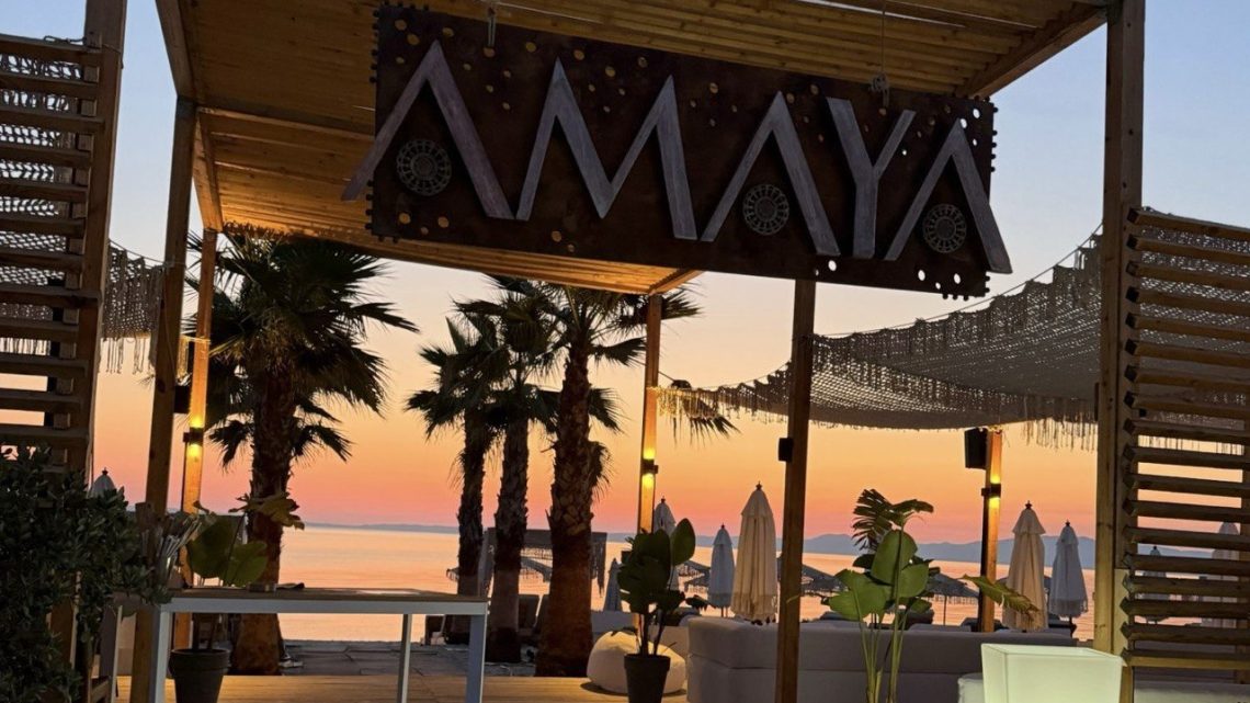 Amaya Beach Club в Халкидики: Луксозен плажен бар, където лятото оживява