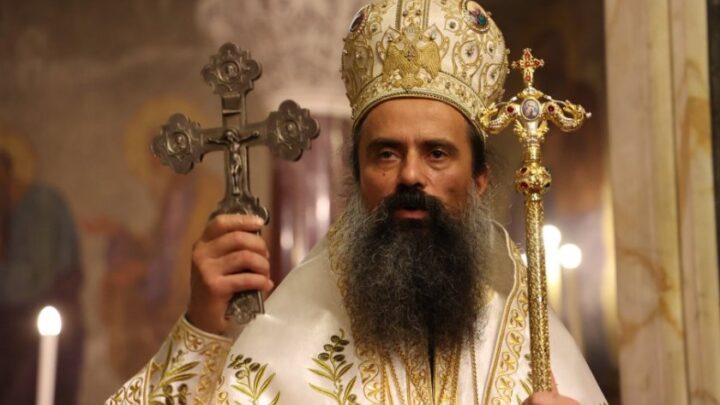 Патриарх Даниил отслужи празничната Златоустова литургия за Рождество Христово в „Св. Александър Невски“