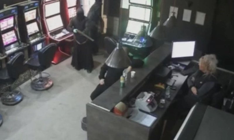 Въоръжено нападение и стрелба в казино в Хаджидимово (ВИДЕО)