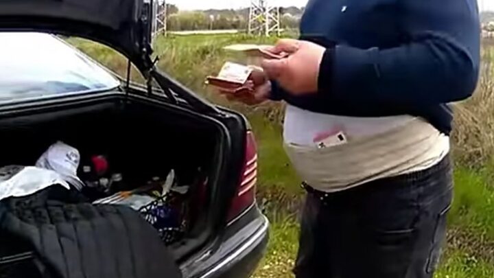 МВР разби схема за купуване на гласове в Търговище: 12 000 евро скрити в пояс