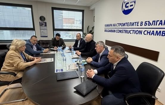 ДПС обсъди жилищната политика с Камарата на строителите в България