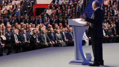 Путин: Русия ще преодолее всички предизвикателства въпреки украинските атаки