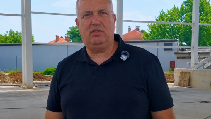 (ВИДЕО) Кметът на Ихтиман: След възстановяването на държавното финансиране строителството на спортната зала в Ихтиман продължава