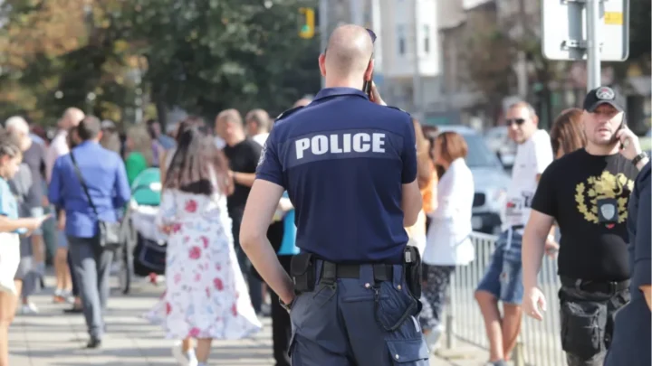 226 училища в София започват учебната година: полицията ще следи за безопасността на децата през цялата година