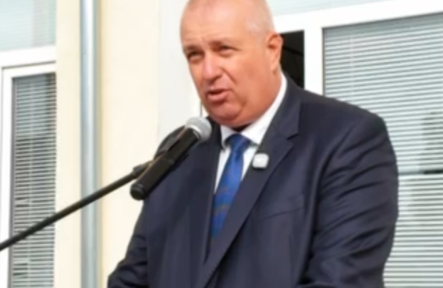 (ВИДЕО) „Знанието е най-сигурният път“: Кметът на Ихтиман Калоян Илиев с послание към ученици, учители и родители