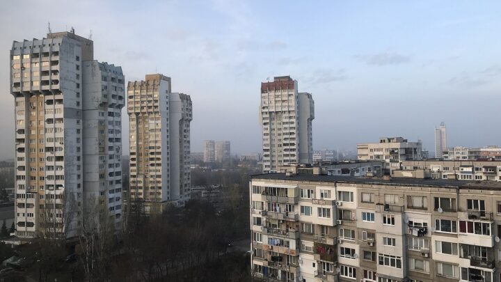 Жилищата пак поскъпват: +4,5% за три месеца, въпреки спада на сделките