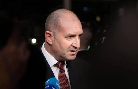 Румен Радев: България има силен принос към европейската космическа индустрия