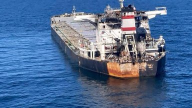 Изоставеният кораб EMIL е бил поразен от дрон край Одеса и дрейфува към българските води (СНИМКИ)