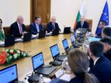 Министерският съвет обсъжда националната сигурност, нов план срещу тероризма и инвестиции в противовъздушната отбрана