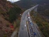 (СНИМКИ) 35 км задръстване край тунел „Топли дол“: хаос на АМ „Хемус“ и въпроси за 1,3 млрд. лв.