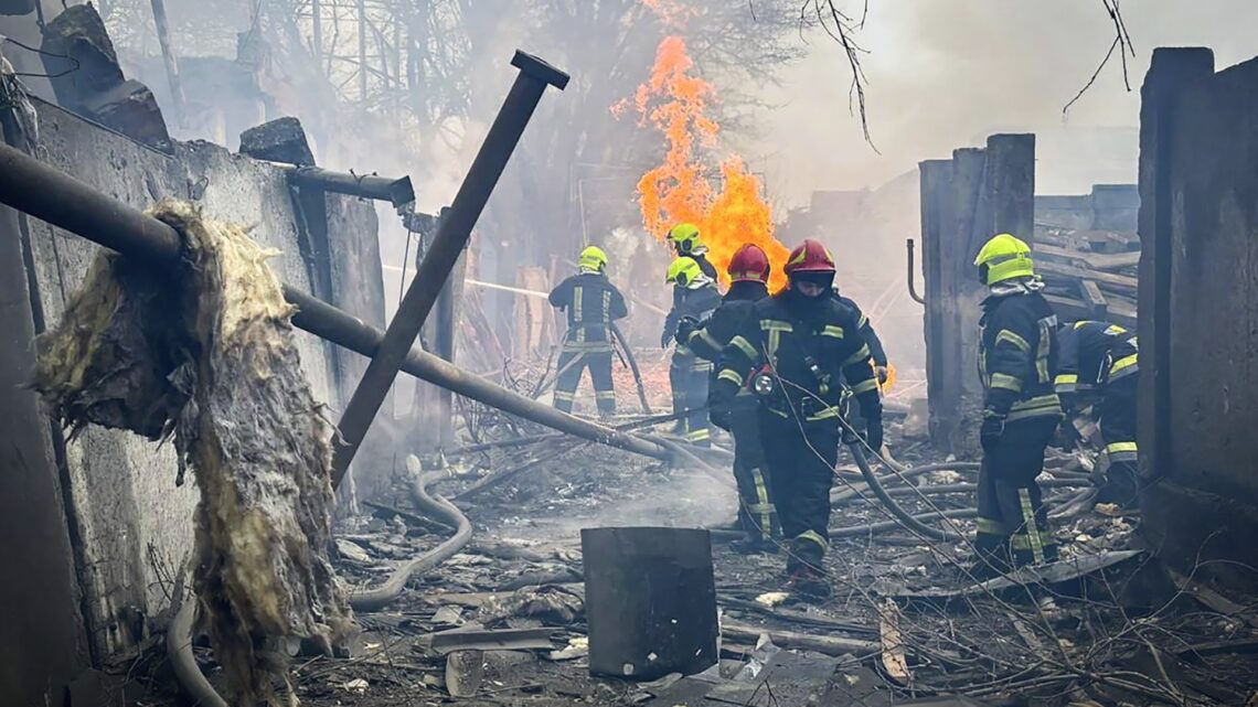 Русия атакува Одеса и енергийни обекти в Украйна, 24 000 домакинства са без ток