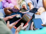 Гърция забранява социалните мрежи за деца под 15 години от 2027 г.