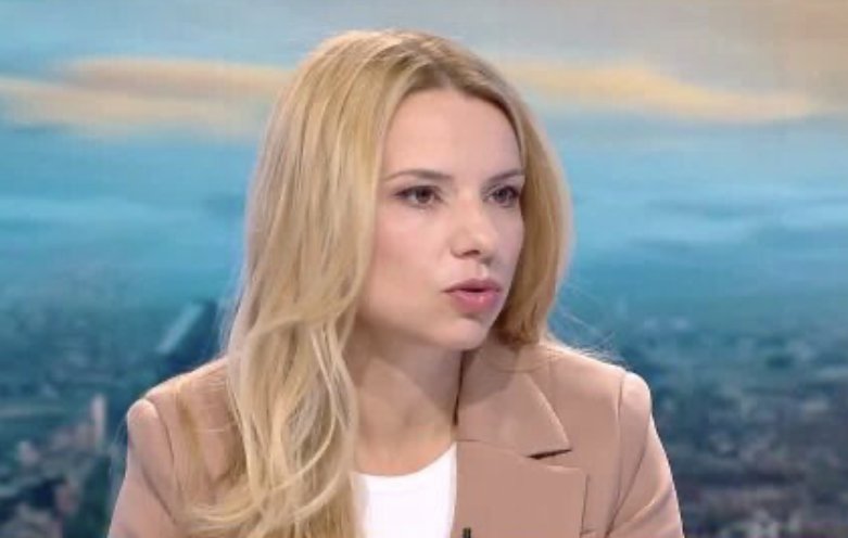 „Няма да изчезнат гласове“: ЦИК обясни какво се случи с 31 машини на изборите