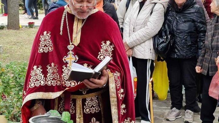 Молитва, курбан и благословия за всеки: Козлодуй посрещна Димитровден с празник за здраве