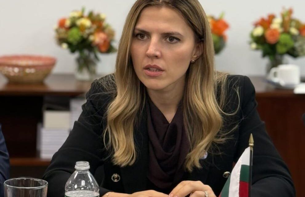 Черно море на масата: Петрова посреща във Варна френския министър Жан-Ноел Баро